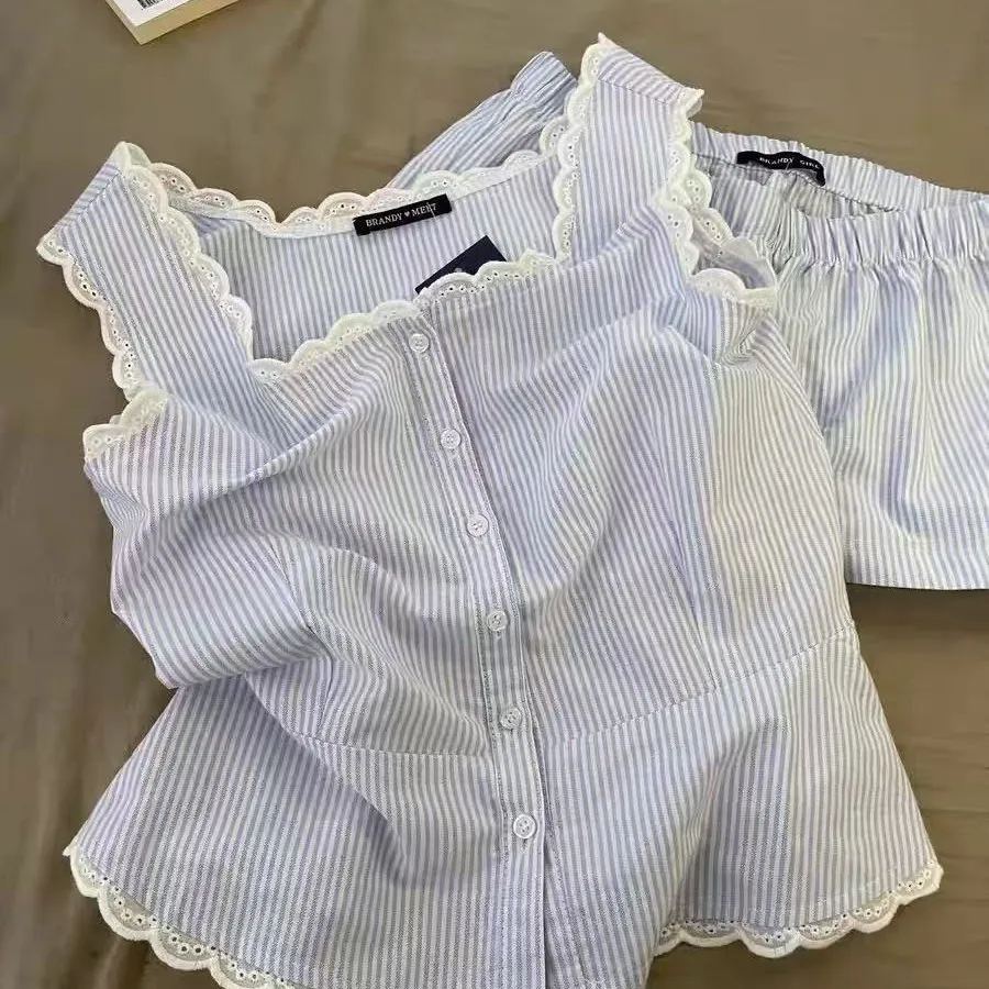 Women Casual Sweet Stripe Pajama Set with Cloud Cotton Long Sleeve Top and Shorts