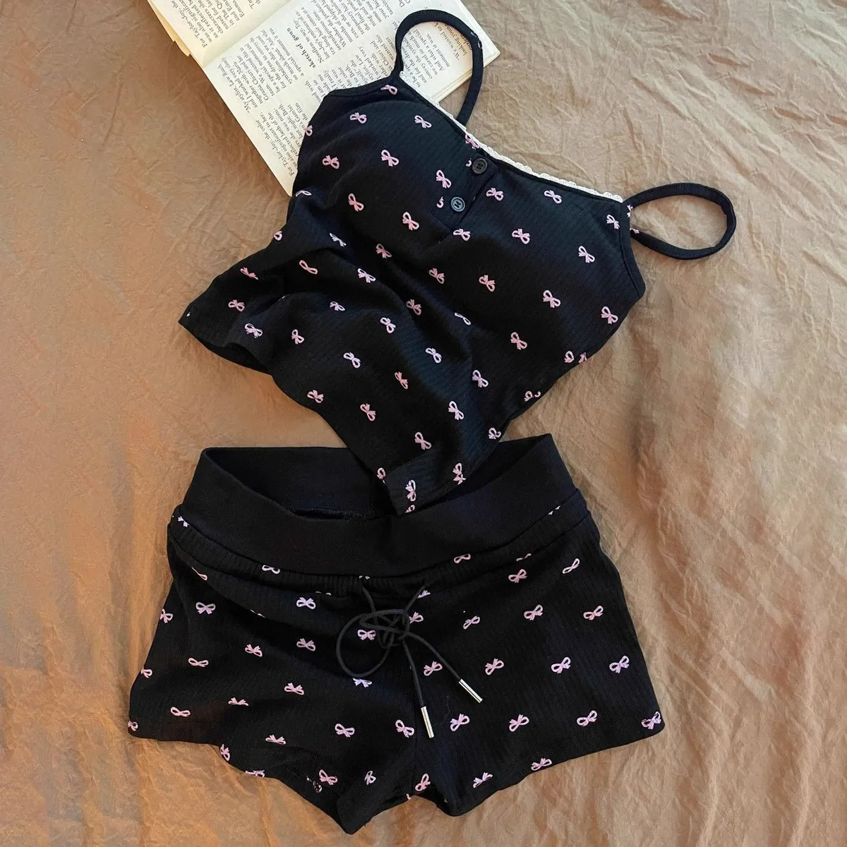 Women's Sexy Bowknot Printed Camisole Slim-Fit Shorts Pajamas Two-Piece Set
