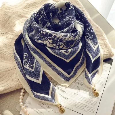 Women Fashion Casual Autumn Winter Printed 65cm Square Magnetic Buckle Scarf