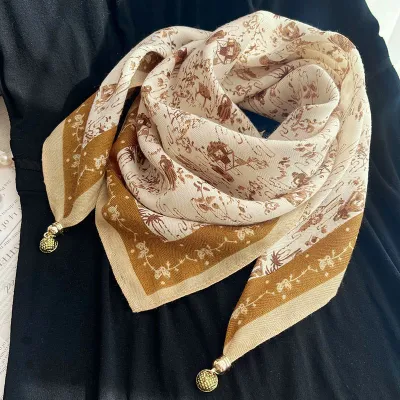 Women Fashion Casual Autumn Winter Printed 65cm Square Magnetic Buckle Scarf