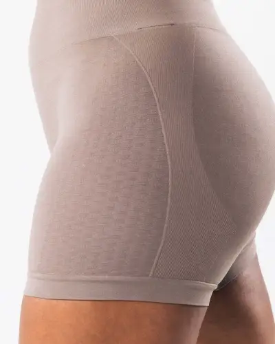 Women's Seamless Yoga Shorts Solid Color Tight Fit