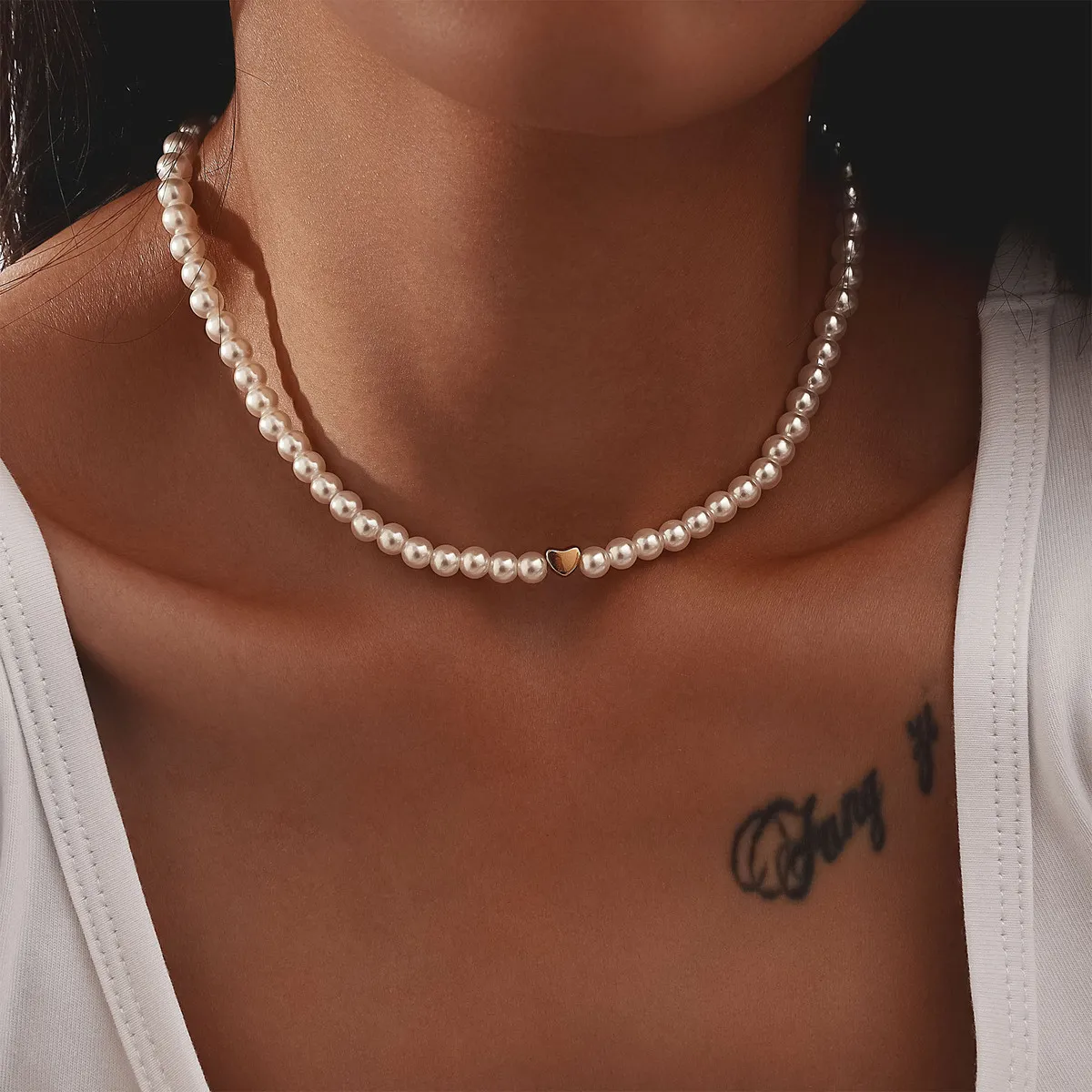 Women Baroque Imitation Pearl Beaded Love Necklace Fashion Commuter Alloy Geometric Chain