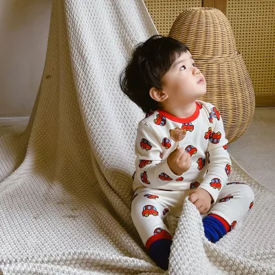 Unisex Kids Cotton Printed Long-Sleeve Top and Slim Fit Pants Pajamas Two-Piece Set for Autumn Winter