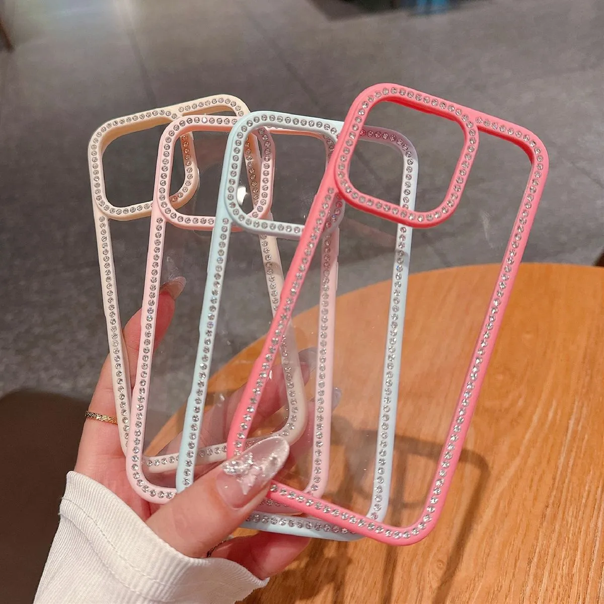 Iphone17 Shiny Rhinestone Mobile Phone Case Protective Cover