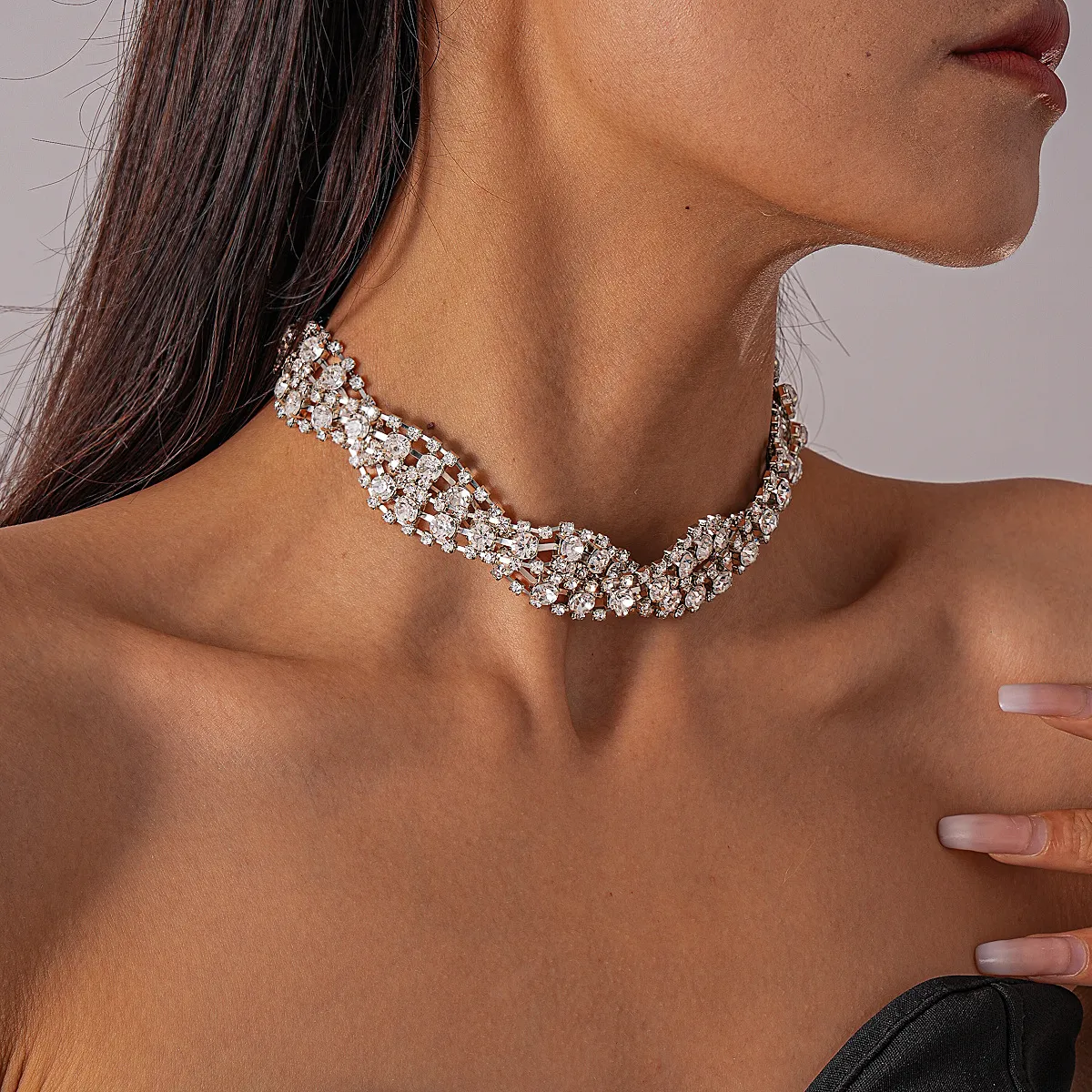 Exquisite Fashion Rhinestone Clavicle Necklace