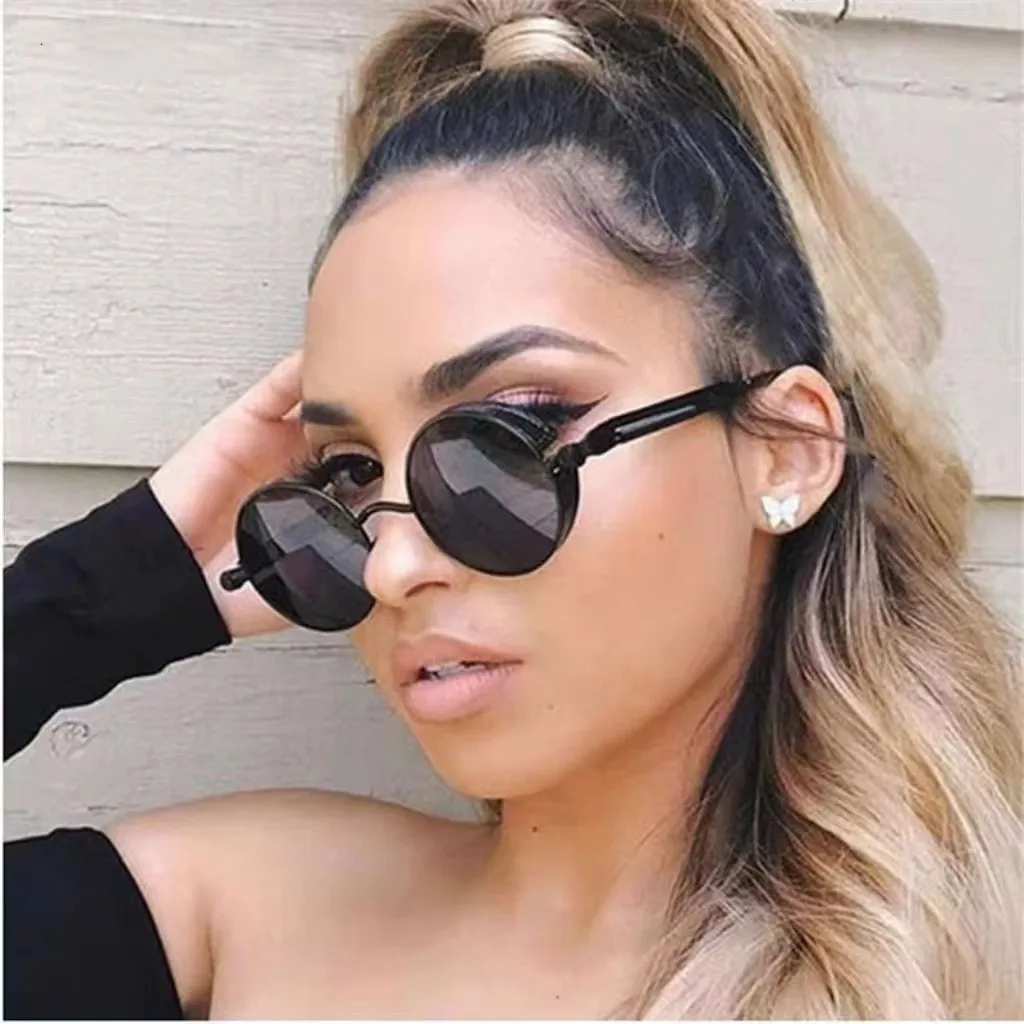 Fashion Retro Metal Spring Leg Thick Frame Round Sunglasses