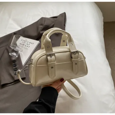 Women Fashion Casual Solid Color Oil Wax Handbag