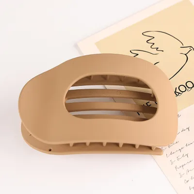 Simple Curved Plastic Resin Hairpin Natural Fresh Sweet Grip Hair Clip