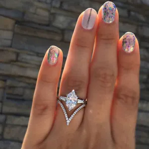 Creative V-shaped Geometric Women's Ring Alloy
