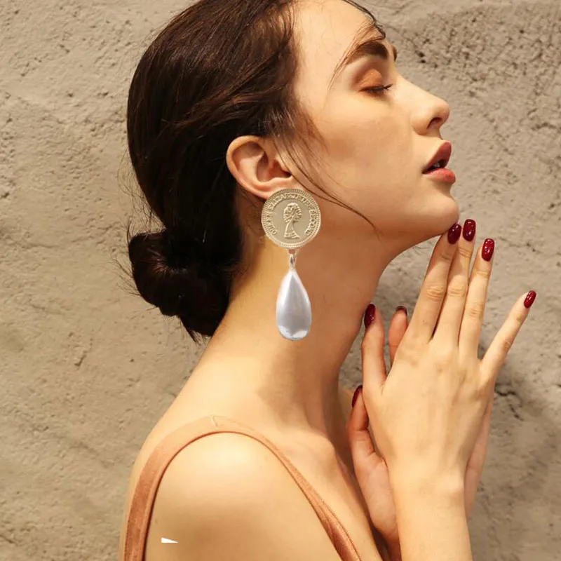 Vintage Style Pearl Decor Geometric Earrings
