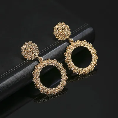 Fashion Circle Pendant Metal Dangle Earrings