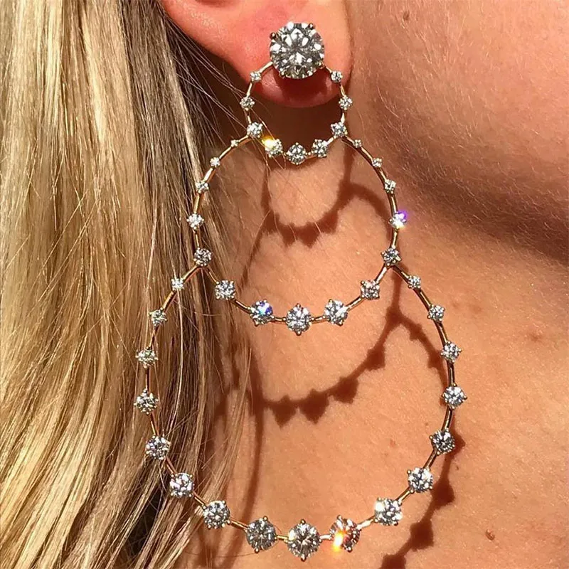 Exaggerated Circle Pattern Diamond Decor Dangle Earring for Women