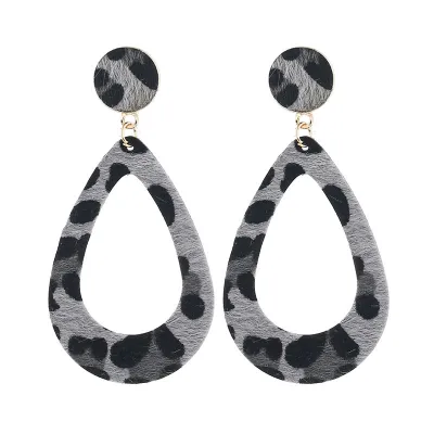 Geometric Pendant Leopard Pattern Drop Earrings