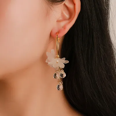 Creative Flower Pattern Crystal Pendant Dangle Earrings For Women