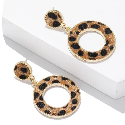 Leopard Pattern Hollow Out Circle Pendant Suede Alloy Geometric Women's Earrings