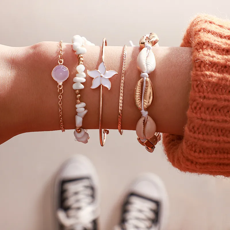 Natural Stone Decor Flower Shell Design Women's Alloy Bracelets Set