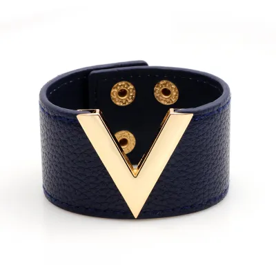 Fashion Metal V Decor PU Leather Bracelet