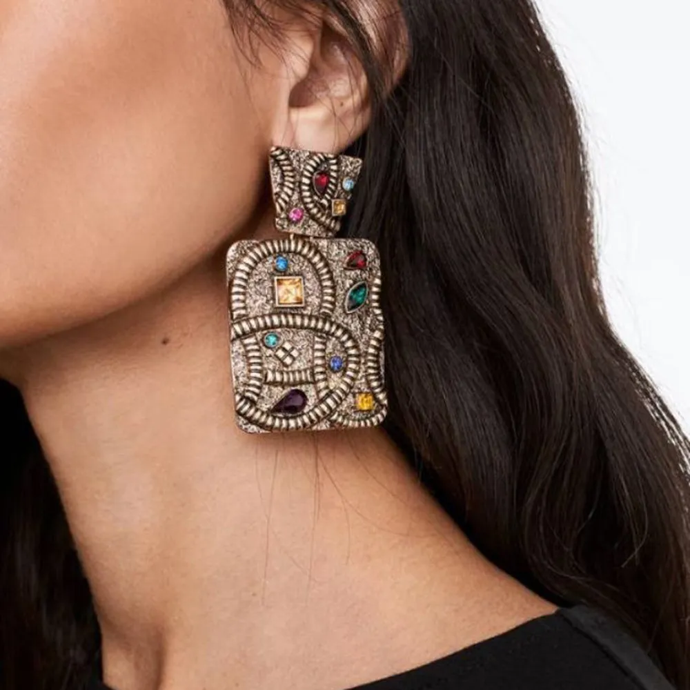 Vintage Geometric Pendant Rhinestone Decor Drop Earrings for Women Alloy