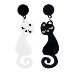 Cute Cartoon Cat Pendant Design Acrylic Women's Earrings