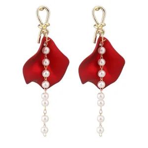 Flower Pattern Design Pearl Chain Decor Earrings