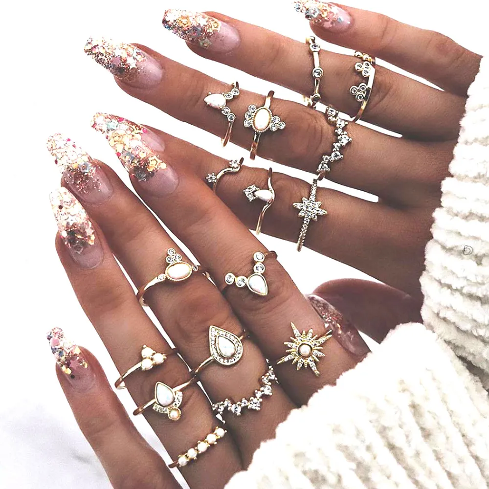 Boho Star Pattern Rhinestone Decor Ring Set