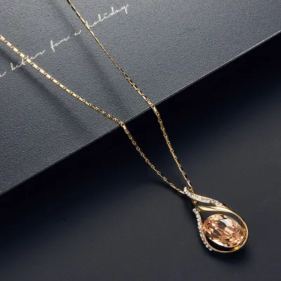 Delicate Crystal Decor Pendant Necklace Earrings Set for Women Alloy