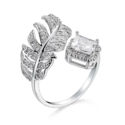 Fashion Leaf Design Rhinestone Decor Adjustable Ring
