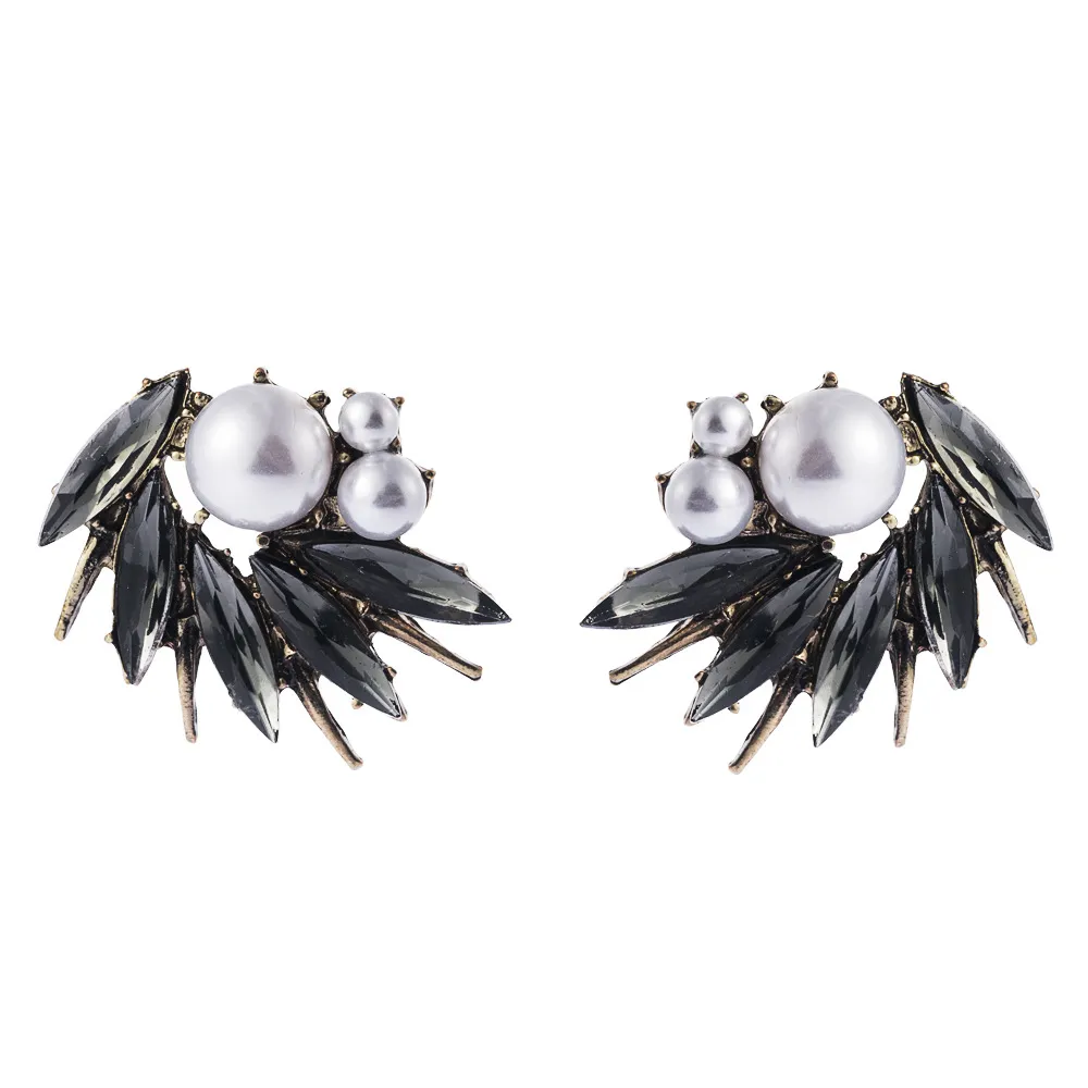 Irregular Pearl Rhinestone Decor Stud Earrings