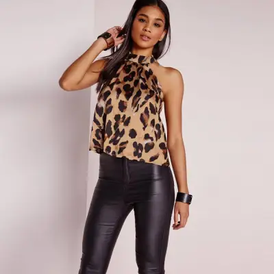 Top sin mangas con cuello halter y estampado de leopardo para mujer, tallas S-2XL.