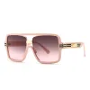 C4 Pink-Gradient Pink