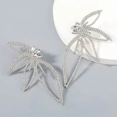 Women Retro Flowers Design Rhinestone Decorated Earrings 2pcs/set