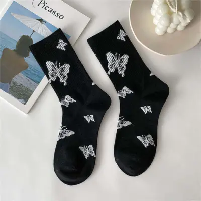 Women Fashion Butterfly Printed Cotton Sports Socks Mid-Calf