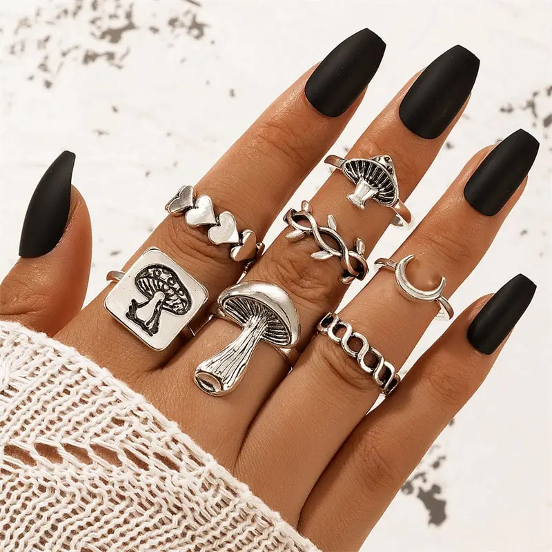 7pcs/set Retro Mushroom Heart Design Ring Set Cold Wind Geometric Unisex Metal