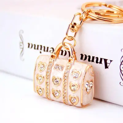 Women Creative Bag Shape Design Inlay Rhinestones Heart Decorate Alloy Key Chain
