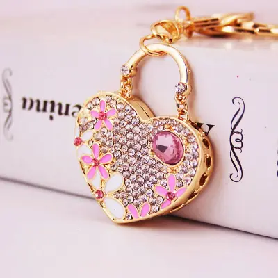 Women Creative Heart Shape Design Rhinestone Flower Decorate Alloy Key Chain