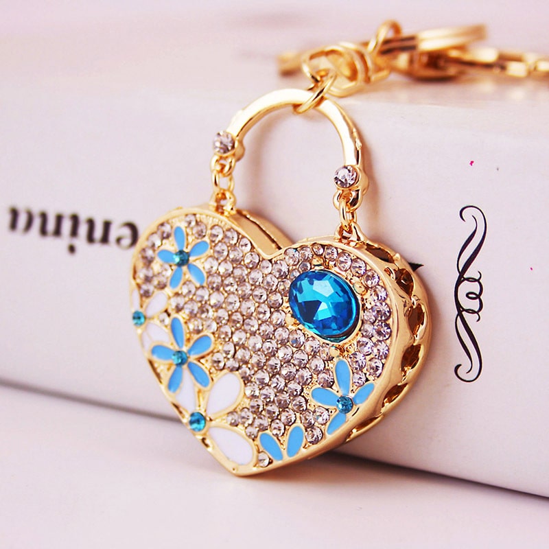 小物 MercedesAnchor Inc Heart Shape Key Float Amazon.com: SOIMISS 1pc Heart Shaped Key Chain Rhinestone