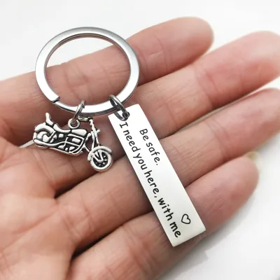 Simple Letter Love Heart Pattern Metal Key Chain