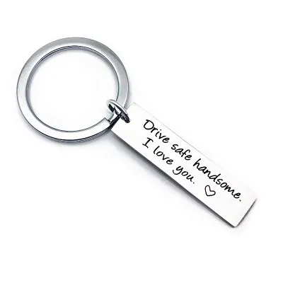 Simple Letter Love Heart Pattern Metal Key Chain