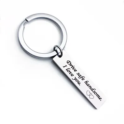 Simple Letter Love Heart Pattern Metal Key Chain