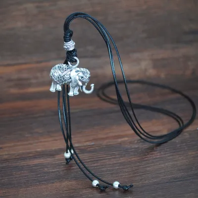 Simple Velvet Cord Design Women Ethnic Style Pendant Necklace