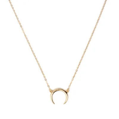 Creative Crescent Pendant Choker Necklace Women's Decor