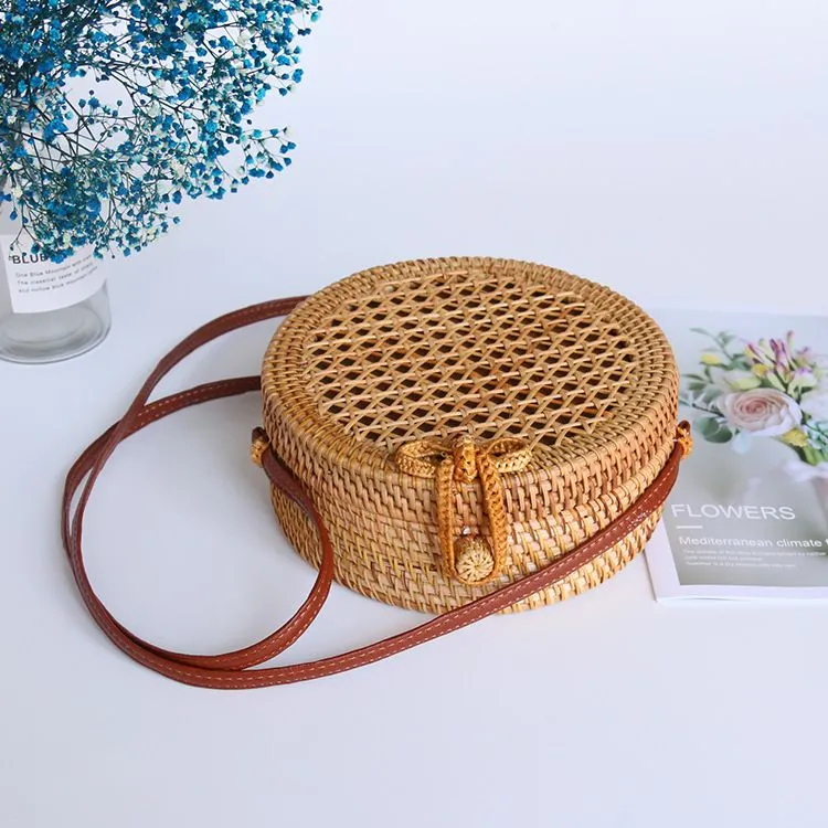 Woven Rattan Hollow Crossbody Bag Pastoral Straw Round