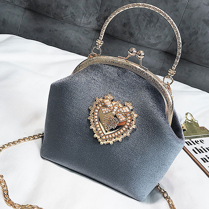 Wholesale New Design Chic Women Heart Decor Shell Shaped
