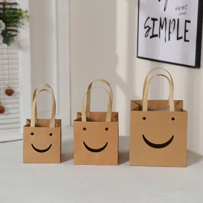 Smiley Face Pattern Kraft Paper Gift Shopping Bag