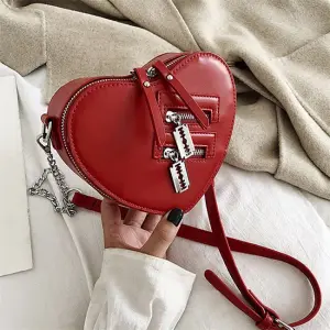 Women Creative Heart Shaped PU Crossbody Bag with Zipper Design