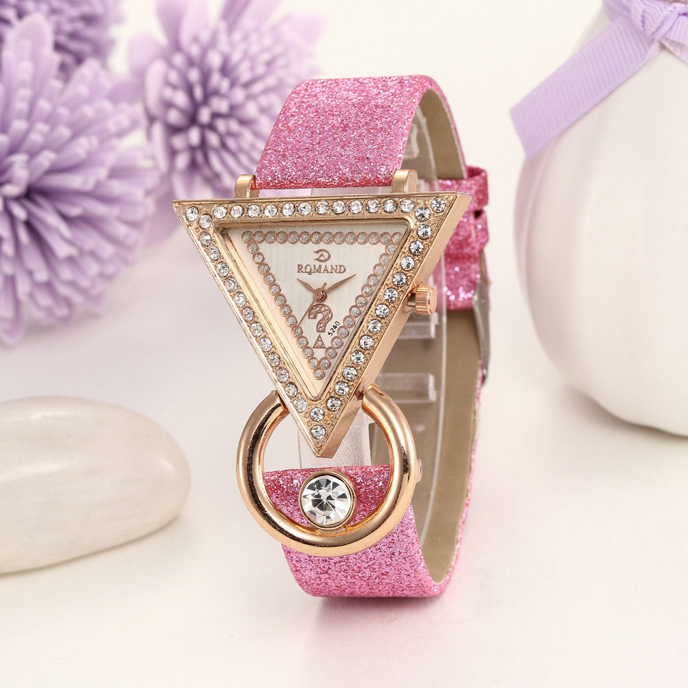 Wholesale Fashion Women Triangle Watch-face PU Band Quartz Watch