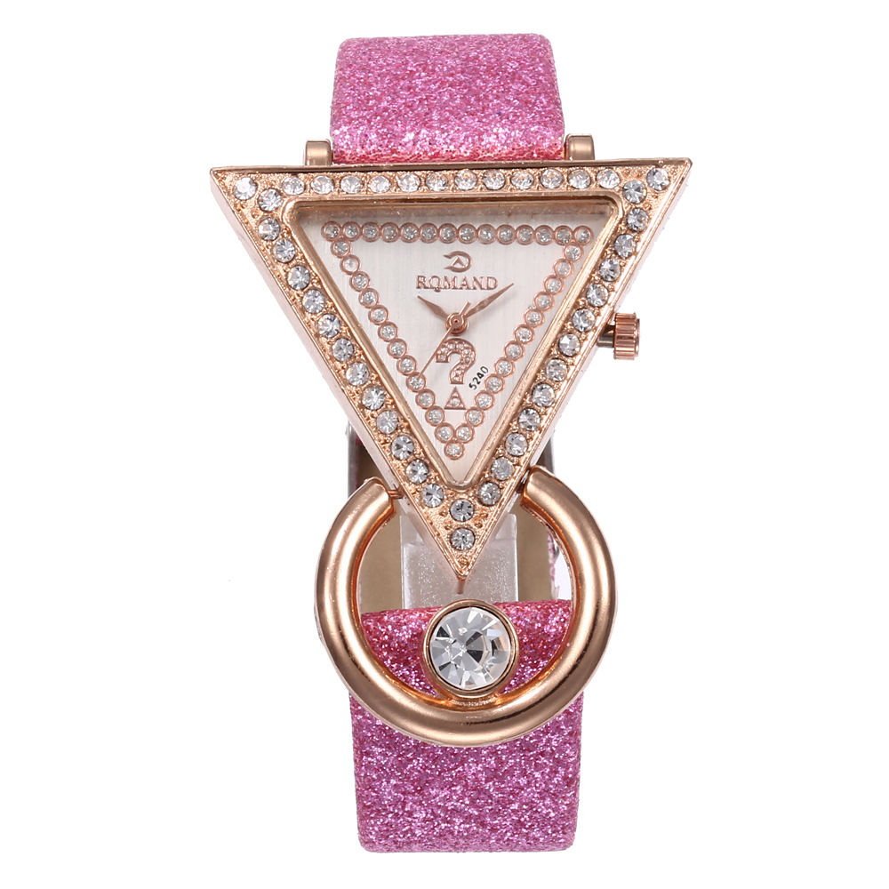時計 Beautiful, elegant, feminine. Wholesale Fashion Women Triangle Watch-face PU Band Quartz Watch