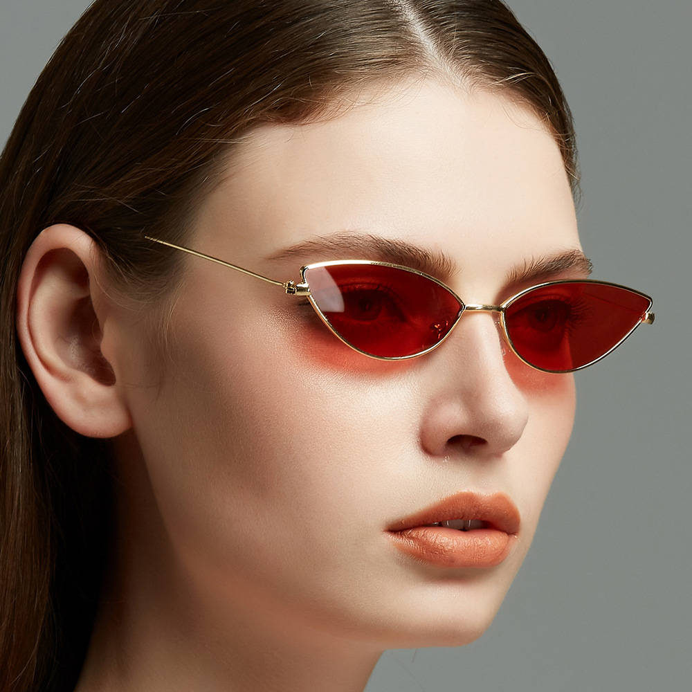送料無料の商品 Wholesale Sunglasses Cat-eye Frame Metal Women Clothing