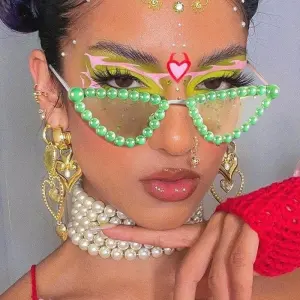 Personalized Small Triangular Cat Eye Handmade Pearl Sunglasses