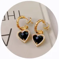 Conjunto de joyas de circonita para mujer, cadena de clavícula con diamantes en forma de corazón, collar, anillo y pendientes.